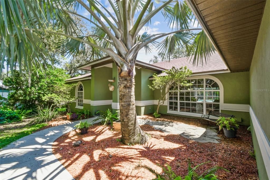 Active With Contract: $479,900 (4 beds, 3 baths, 2572 Square Feet)