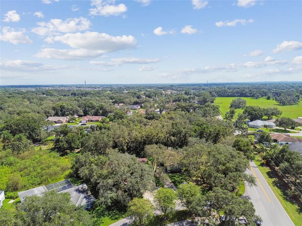 Active With Contract: $479,900 (4 beds, 3 baths, 2572 Square Feet)