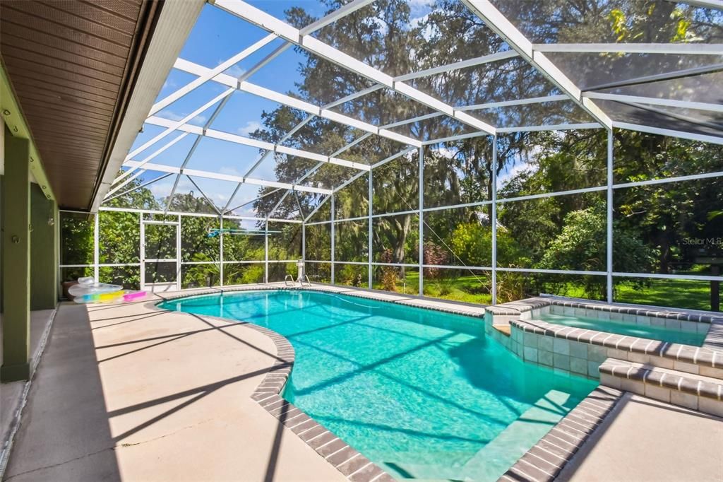 Active With Contract: $479,900 (4 beds, 3 baths, 2572 Square Feet)