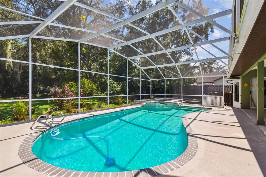 Active With Contract: $479,900 (4 beds, 3 baths, 2572 Square Feet)