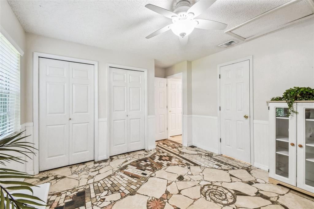 Active With Contract: $479,900 (4 beds, 3 baths, 2572 Square Feet)