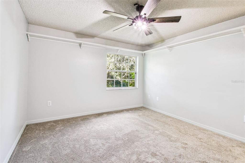 Active With Contract: $479,900 (4 beds, 3 baths, 2572 Square Feet)