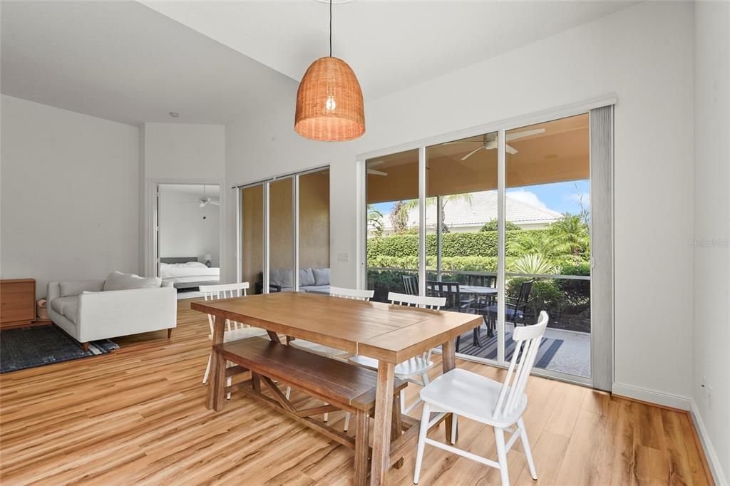 Active With Contract: $4,000 (3 beds, 2 baths, 2008 Square Feet)