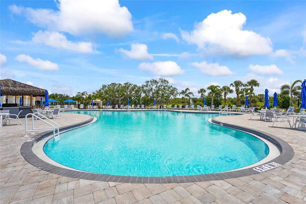 Active With Contract: $4,000 (3 beds, 2 baths, 2008 Square Feet)