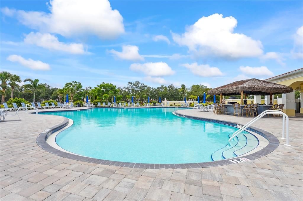 Active With Contract: $4,000 (3 beds, 2 baths, 2008 Square Feet)