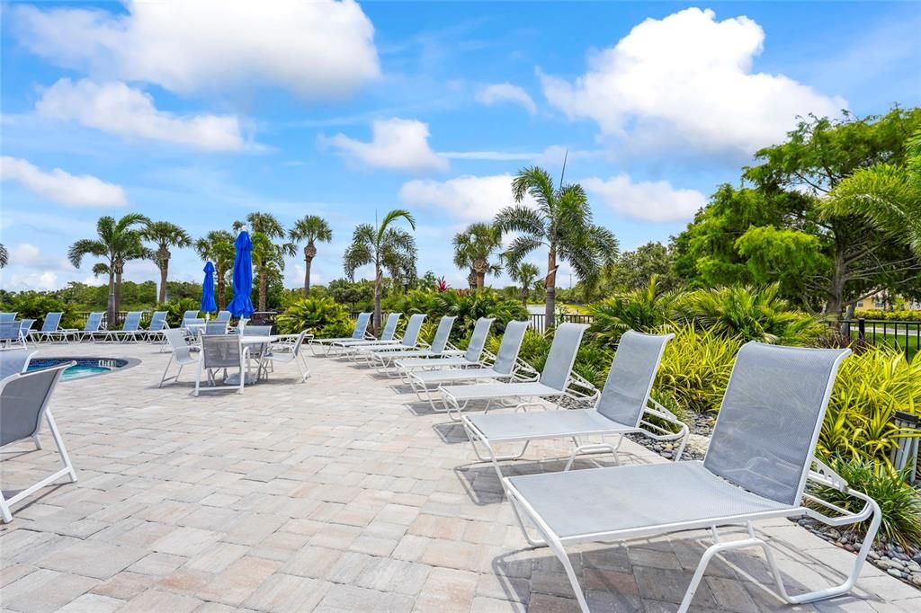 Active With Contract: $4,000 (3 beds, 2 baths, 2008 Square Feet)