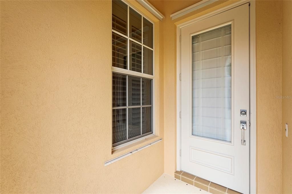 Active With Contract: $4,000 (3 beds, 2 baths, 2008 Square Feet)