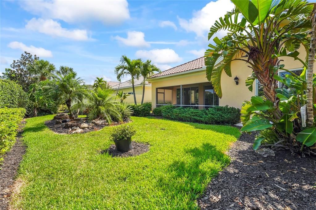 Active With Contract: $4,000 (3 beds, 2 baths, 2008 Square Feet)