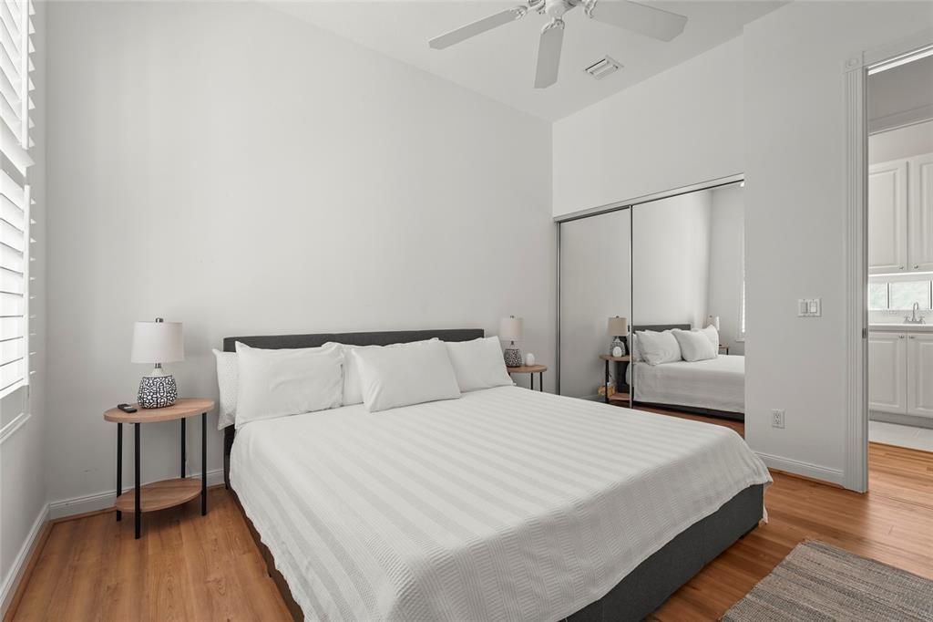 Active With Contract: $4,000 (3 beds, 2 baths, 2008 Square Feet)