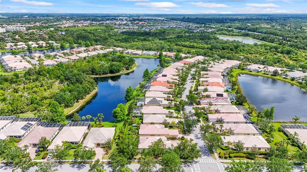 Active With Contract: $4,000 (3 beds, 2 baths, 2008 Square Feet)