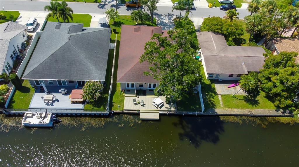 Под контрактом: $549,000 (3 спален, 2 ванн, 2065 Квадратных фут)