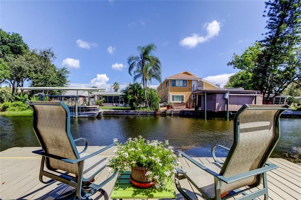 Под контрактом: $549,000 (3 спален, 2 ванн, 2065 Квадратных фут)