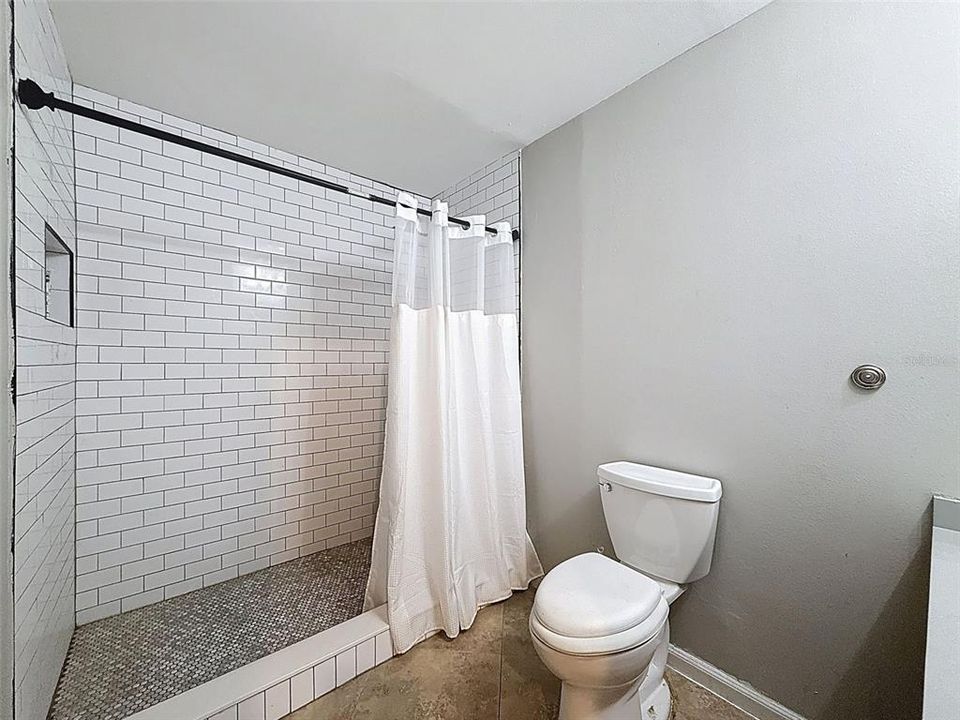 For Sale: $1,250,000 (2.50 acres)