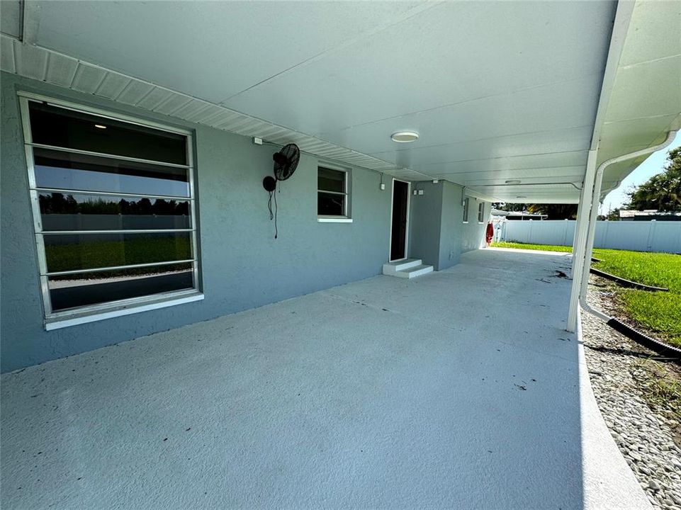 Под контрактом: $2,900 (3 спален, 2 ванн, 1837 Квадратных фут)