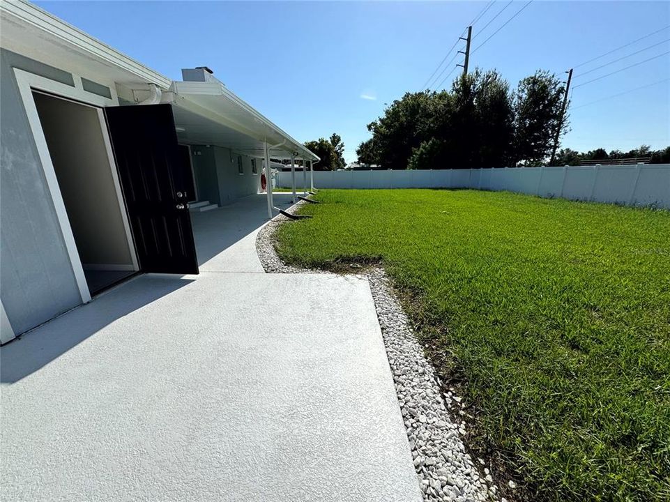 Под контрактом: $2,900 (3 спален, 2 ванн, 1837 Квадратных фут)