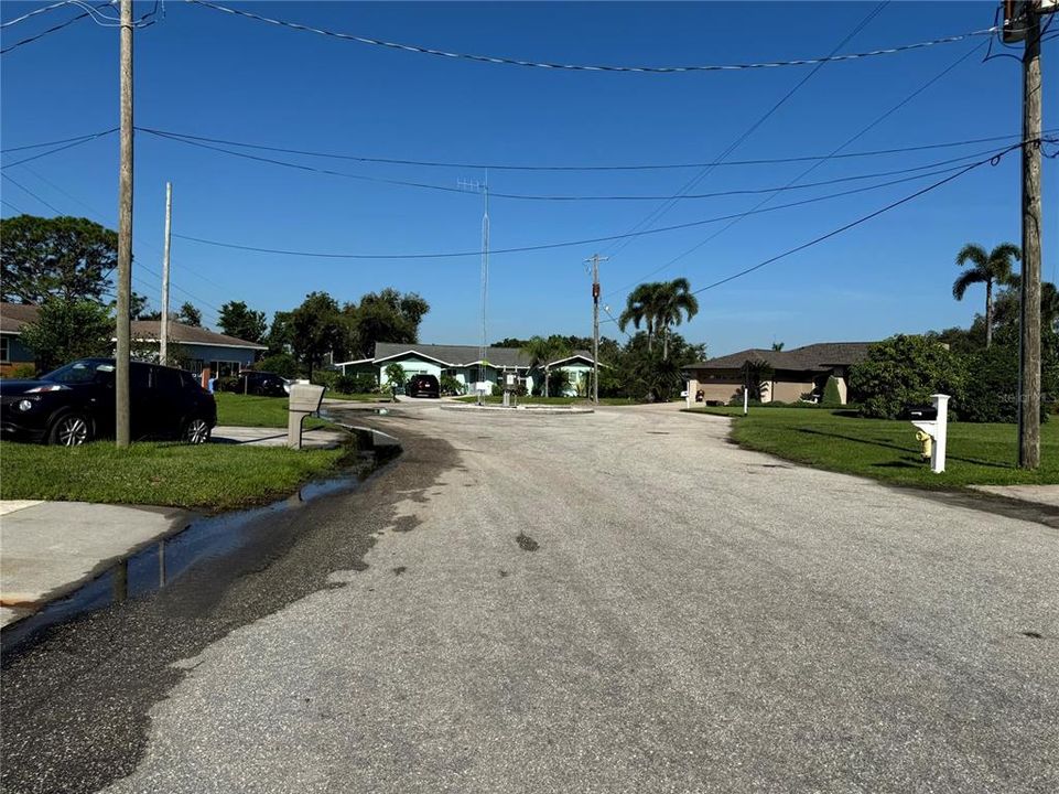 Под контрактом: $2,900 (3 спален, 2 ванн, 1837 Квадратных фут)