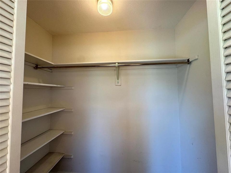 Под контрактом: $2,900 (3 спален, 2 ванн, 1837 Квадратных фут)