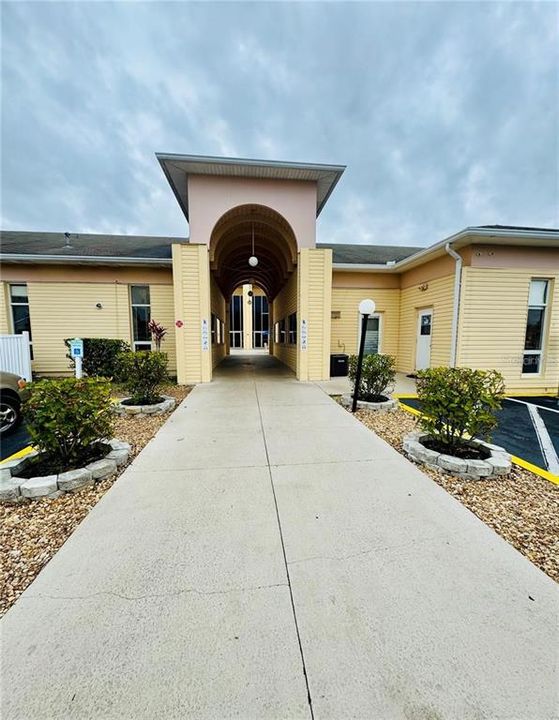 待售: $79,900 (1 贝兹, 1 浴室, 648 平方英尺)