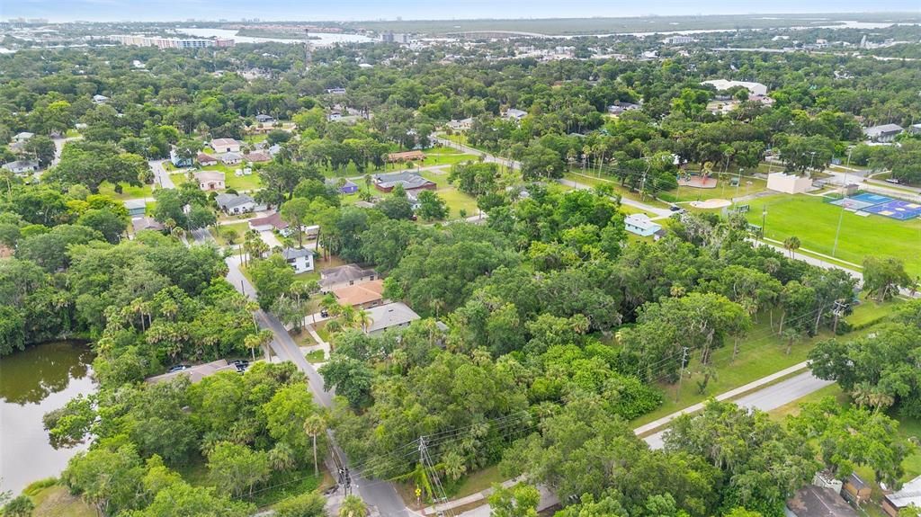 待售: $39,000 (0.32 acres)