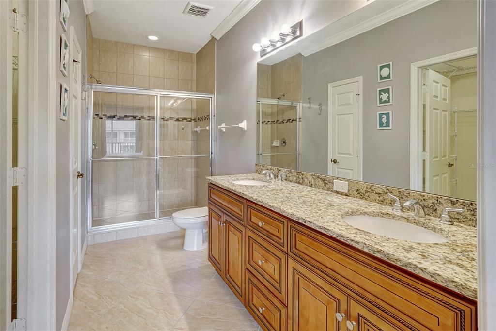 For Sale: $225,000 (3 beds, 2 baths, 1325 Square Feet)