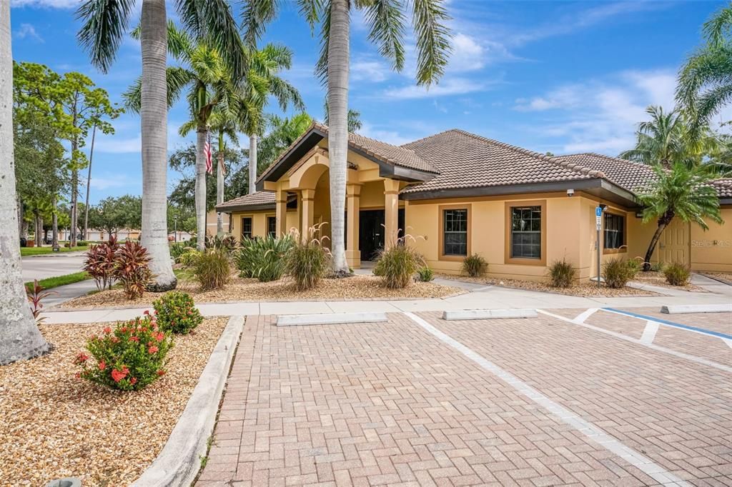 For Sale: $225,000 (3 beds, 2 baths, 1325 Square Feet)