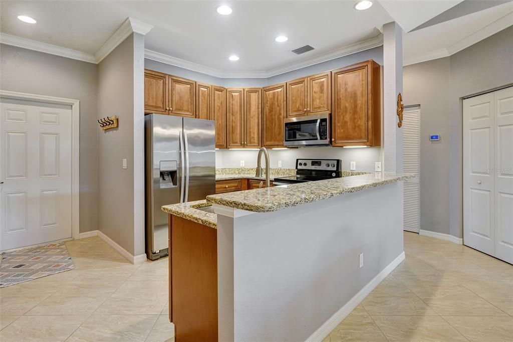 For Sale: $225,000 (3 beds, 2 baths, 1325 Square Feet)