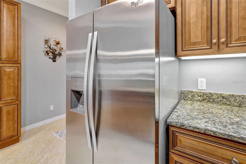 For Sale: $225,000 (3 beds, 2 baths, 1325 Square Feet)