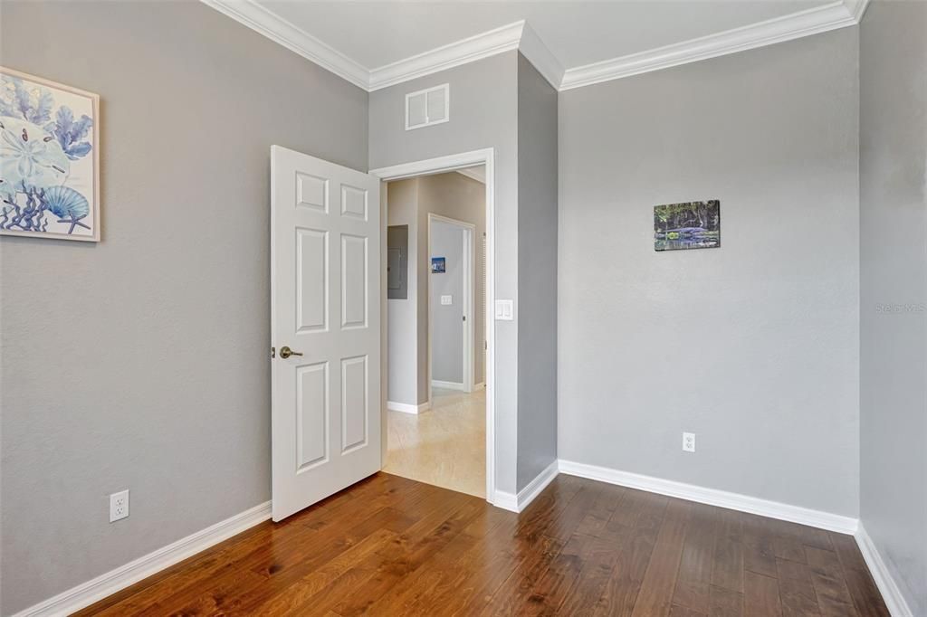 For Sale: $225,000 (3 beds, 2 baths, 1325 Square Feet)