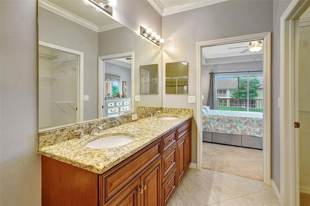 For Sale: $225,000 (3 beds, 2 baths, 1325 Square Feet)