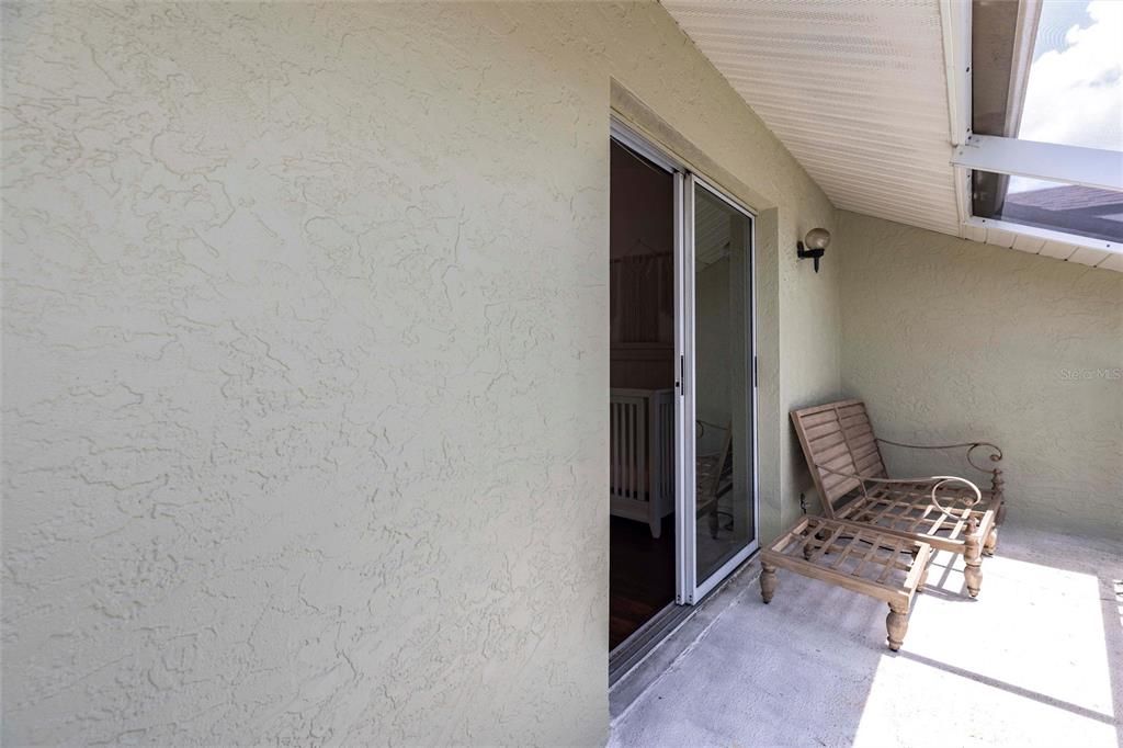 待售: $255,000 (2 贝兹, 2 浴室, 1279 平方英尺)