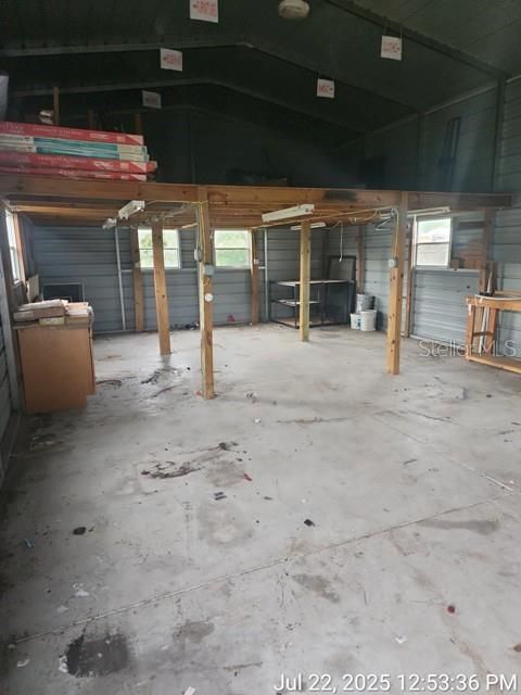 Active With Contract: $139,900 (3 beds, 2 baths, 1272 Square Feet)