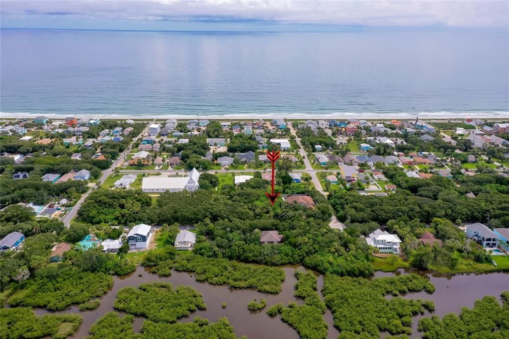На продажу: $199,000 (0.17 acres)