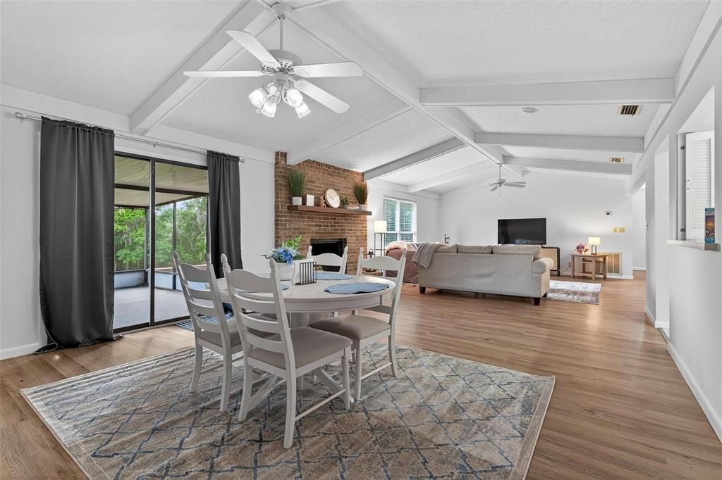 待售: $575,000 (3 贝兹, 2 浴室, 1781 平方英尺)