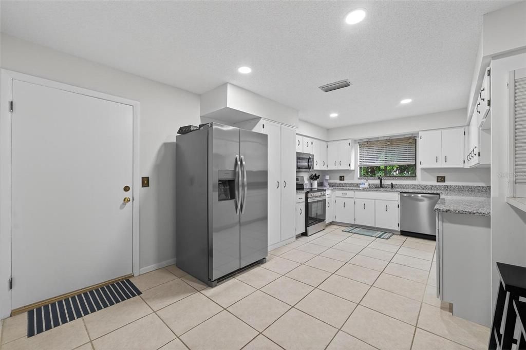 待售: $575,000 (3 贝兹, 2 浴室, 1781 平方英尺)