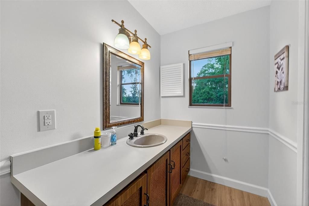 待售: $575,000 (3 贝兹, 2 浴室, 1781 平方英尺)