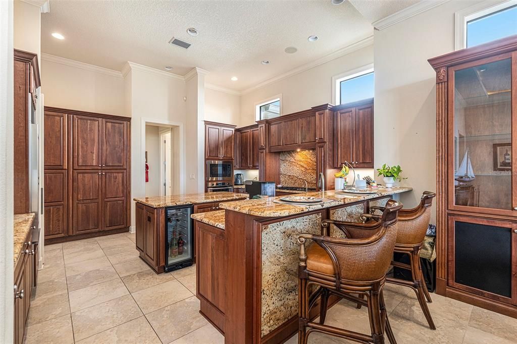 待售: $2,650,000 (5 贝兹, 4 浴室, 4203 平方英尺)