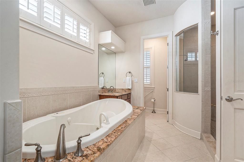 待售: $2,650,000 (5 贝兹, 4 浴室, 4203 平方英尺)