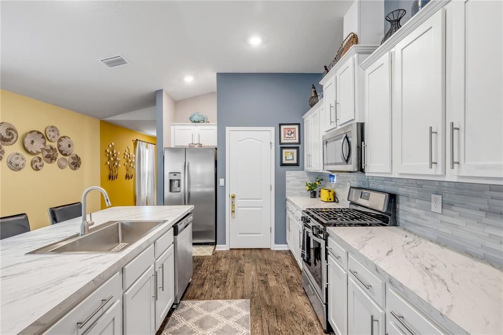 待售: $327,500 (3 贝兹, 2 浴室, 1655 平方英尺)