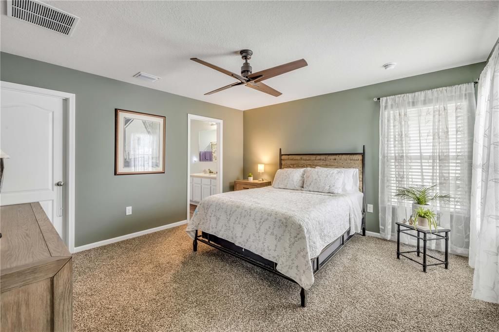 待售: $327,500 (3 贝兹, 2 浴室, 1655 平方英尺)