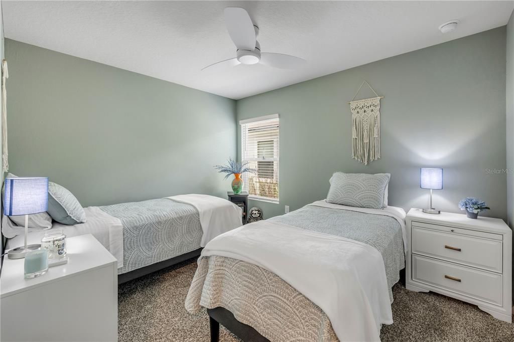 待售: $327,500 (3 贝兹, 2 浴室, 1655 平方英尺)