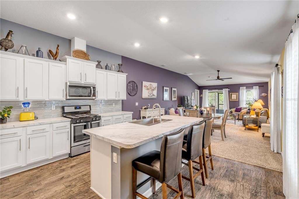 待售: $327,500 (3 贝兹, 2 浴室, 1655 平方英尺)