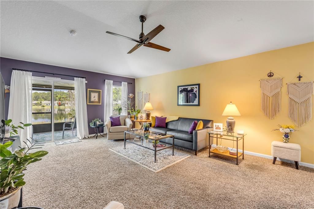 待售: $327,500 (3 贝兹, 2 浴室, 1655 平方英尺)