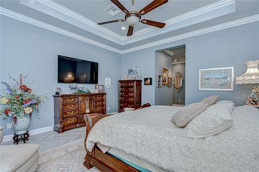 For Sale: $789,000 (3 beds, 3 baths, 3855 Square Feet)