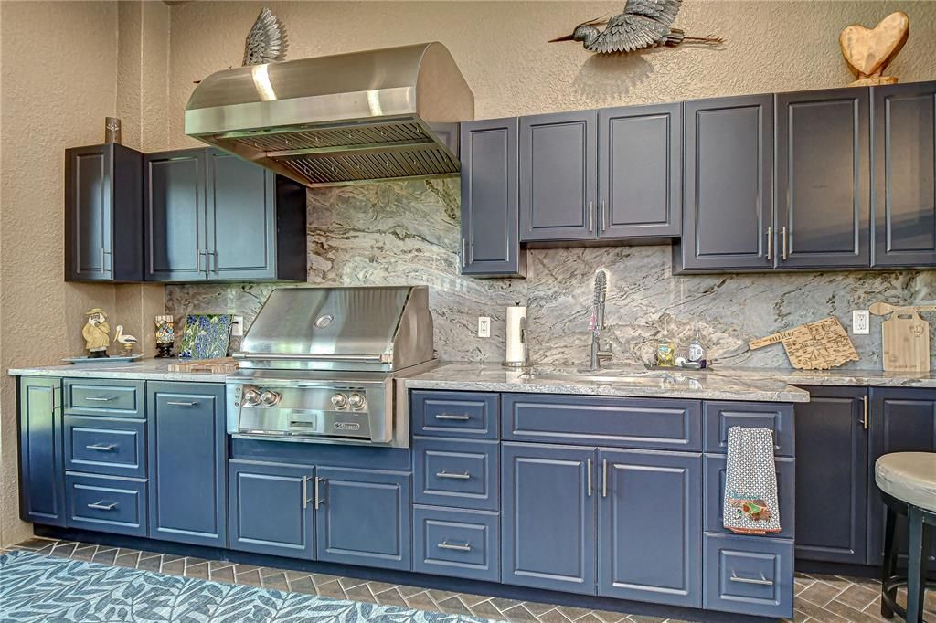 For Sale: $789,000 (3 beds, 3 baths, 3855 Square Feet)