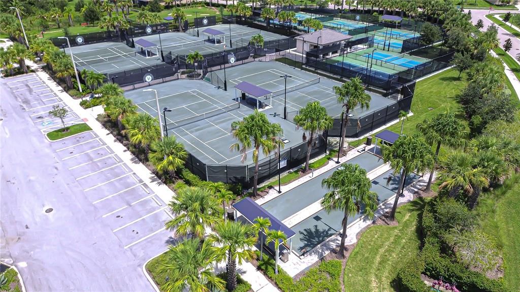 For Sale: $789,000 (3 beds, 3 baths, 3855 Square Feet)