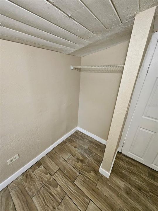 В аренду: $1,100 (3 спален, 1 ванн, 1392 Квадратных фут)