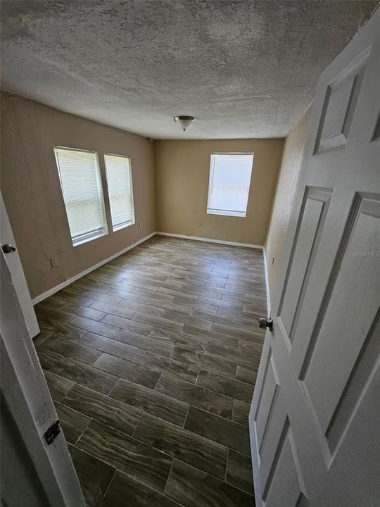 В аренду: $1,100 (3 спален, 1 ванн, 1392 Квадратных фут)