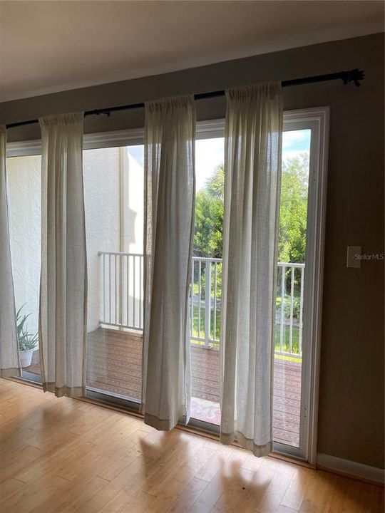 Activo con contrato: $3,750 (3 camas, 3 baños, 1488 Pies cuadrados)