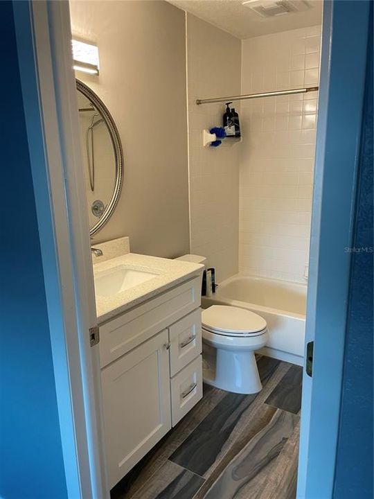 Activo con contrato: $3,750 (3 camas, 3 baños, 1488 Pies cuadrados)