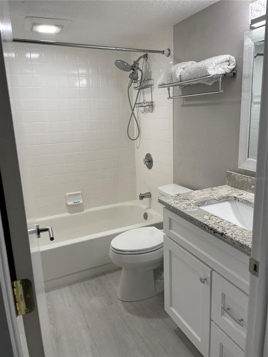 Activo con contrato: $3,750 (3 camas, 3 baños, 1488 Pies cuadrados)